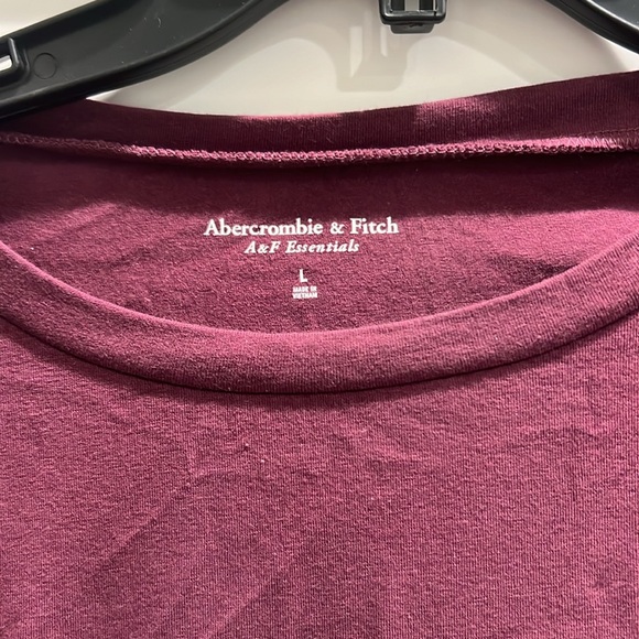 Abercrombie and Fitch Essential Tuckablr baby tee size large burgundy - Picture 2 of 3
